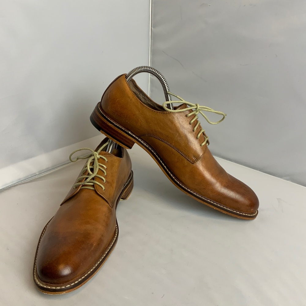 Banana Republic size 7M Dress shoes